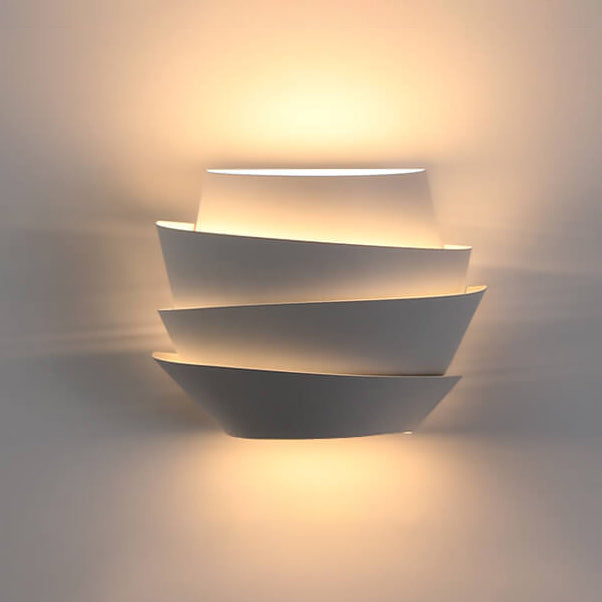 Skandinavische Wandlampe aus Eisen mit Doppelleuchten – Moderne Beleuchtung