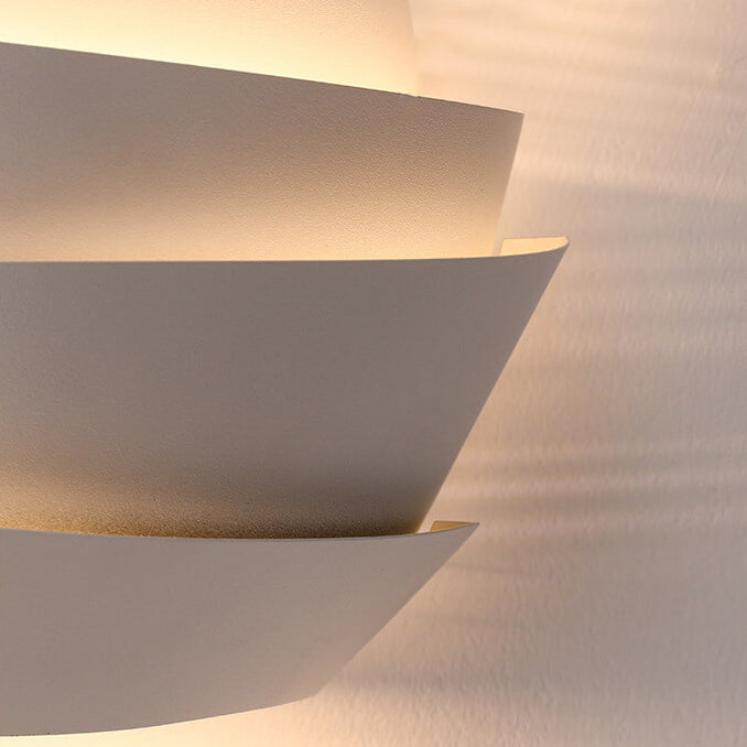 Skandinavische Wandlampe aus Eisen mit Doppelleuchten – Moderne Beleuchtung
