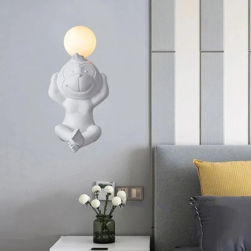 Witzige Affen-Wandleuchte mit Milchglas – Dekorative LED-Lampe für Wohnzimmer & Kinderzimmer