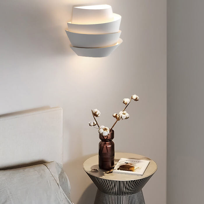 Skandinavische Wandlampe aus Eisen mit Doppelleuchten – Moderne Beleuchtung