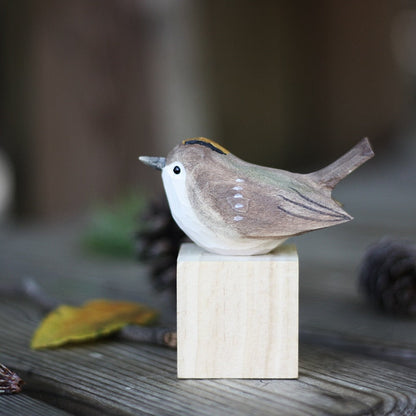Skandinavische Holzvogel-Figuren, Handgeschnitzte Dekorative Ornamente für Zuhause