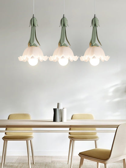 Hängelampe mit Blumenmotiv – Romantische Pendelleuchte für Esszimmer und Wohnzimmer