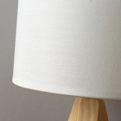 Moderne Tischlampe aus Holz - Designer Nachttischlampe Skandinavisch